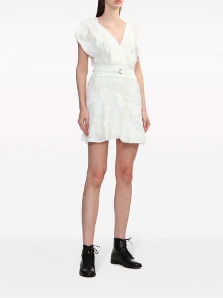Mini suknele v formos iškirpte Iro balta
