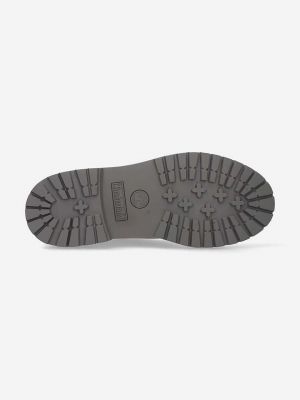 Semišové kotníkové boty na podpatku na plochém podpatku Timberland šedé