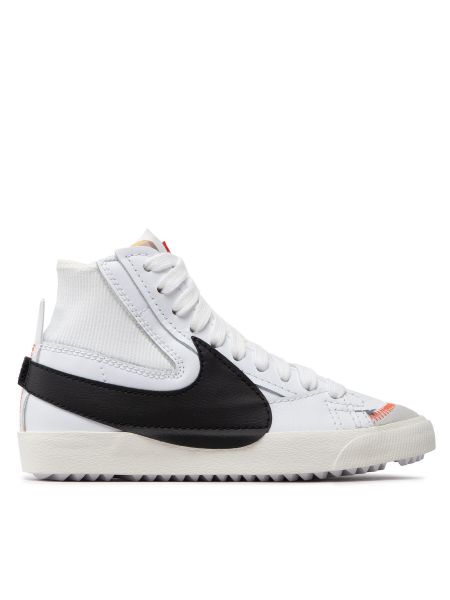 Маратонки Nike Blazer бяло