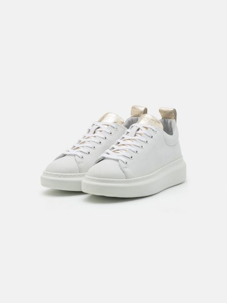 Sneakersy Pavement białe