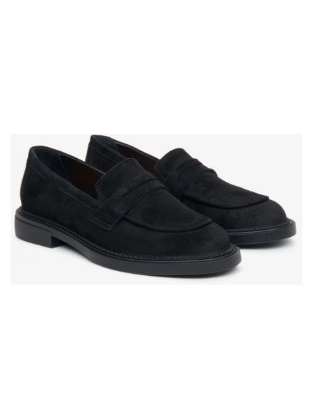 Welurowe loafers Estro czarne
