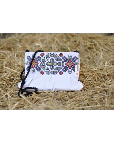 Льняная плетеная сумка с вышивкой Rozetka