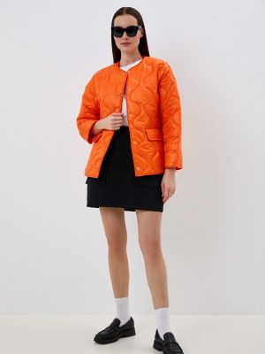 Утепленная демисезонная куртка Befree оранжевая