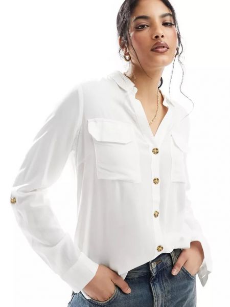 Рубашка на пуговицах с воротником на пуговицах с карманами Vero Moda белая