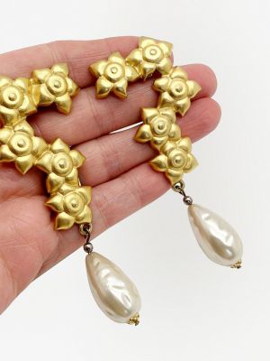 Auskari ar pērļu ar ziediem Jennifer Gibson Jewellery zelts