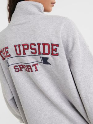Bavlnený sveter na zips The Upside sivá