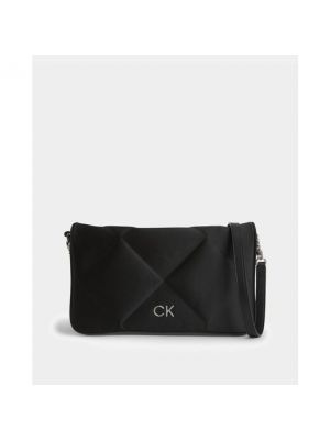 Bolsa de hombro de raso acolchada Calvin Klein negro