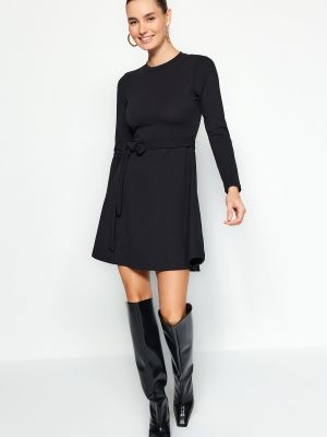 Krepové pletené mini šaty Trendyol čierna
