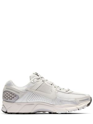 Zapatillas Nike Vomero gris