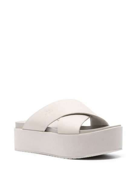 Kožené sandály na platformě Calvin Klein šedé