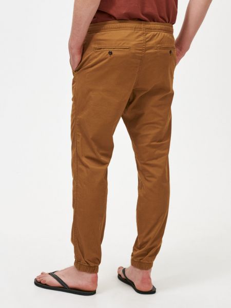 Pantaloni slim fit Gap maro