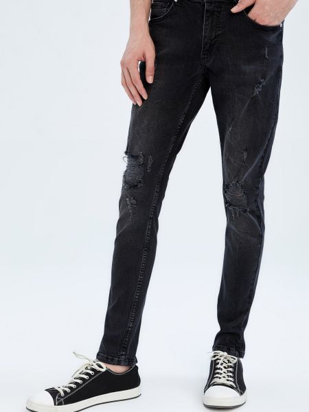Черные джинсы Defacto