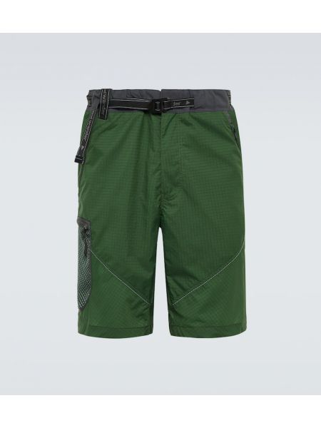 Pantalones cortos de nailon And Wander verde