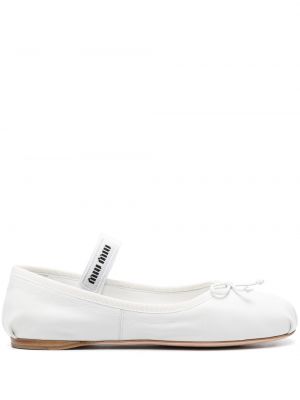 Кожени полуотворени обувки Miu Miu бяло