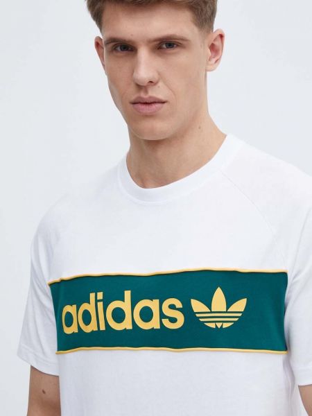 Bavlněné tričko s potiskem Adidas Originals bílé