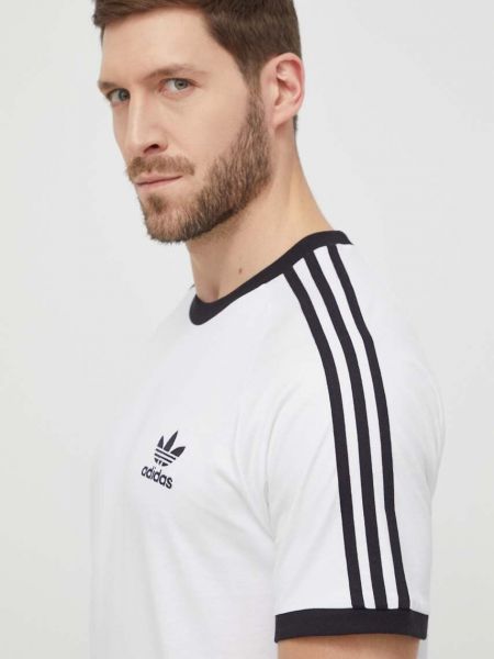 Тениска с дълъг ръкав на райета с принт Adidas Originals бяло