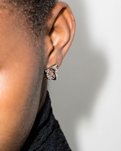 Boucles d'oreilles à boucle en cristal Ferragamo argenté