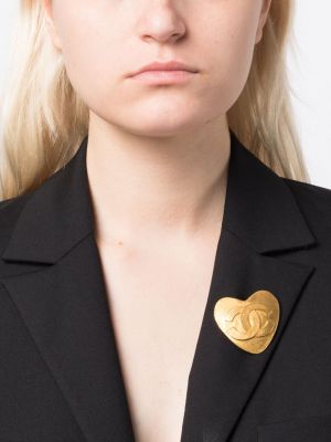 Brož se srdcovým vzorem Chanel Pre-owned zlatá