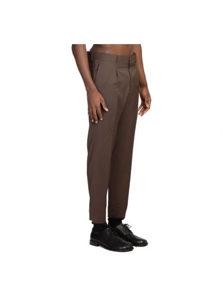 Pantalones plisados Costumein marrón