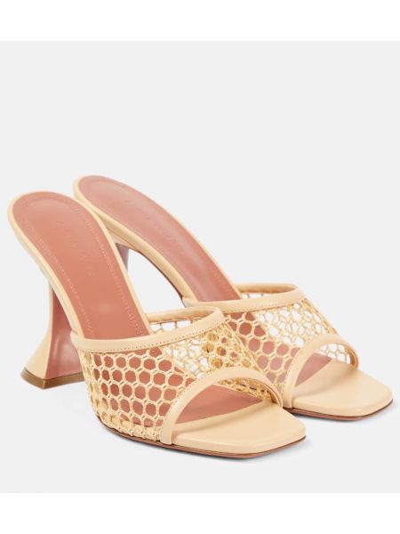 Mules en cuir Amina Muaddi beige