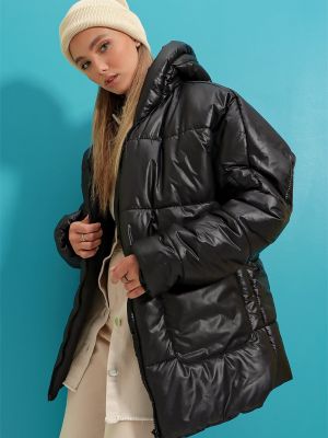 Oversize dūnu jaka ar kapuci ar kabatām Trend Alaçatı Stili melns