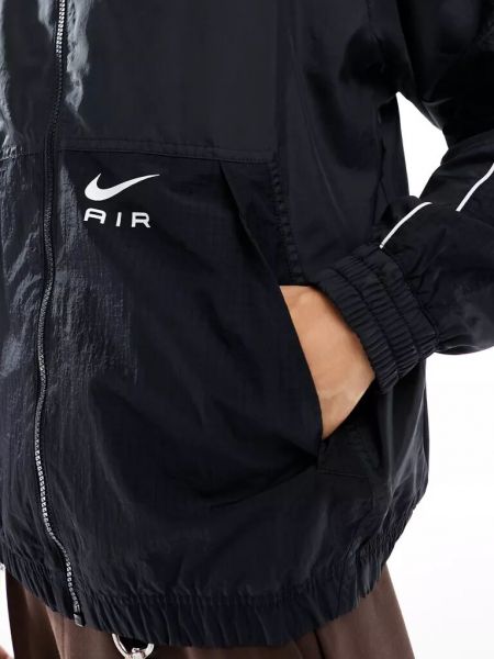 Спортивная куртка Nike черная