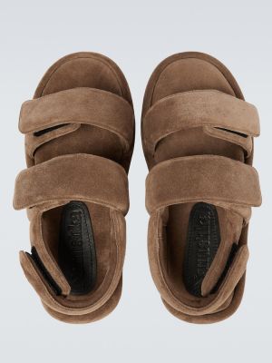 Semišové sandály bez podpatku Nanushka hnědé