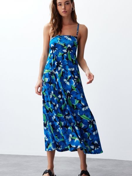 Pletena haljina s printom od krep Trendyol plava