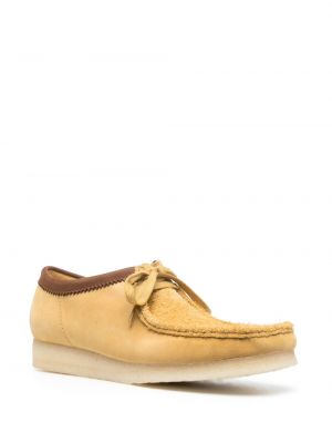 Semišové kotníkové boty Clarks Originals žluté