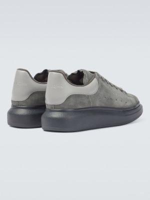 Sneakers in pelle scamosciata oversize Alexander Mcqueen grigio