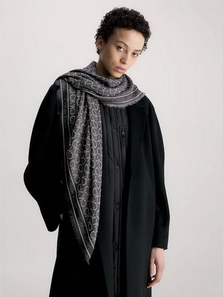 Черный шарф Calvin Klein