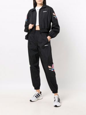 Pantalones de chándal con bordado de cintura alta con estampado Adidas negro