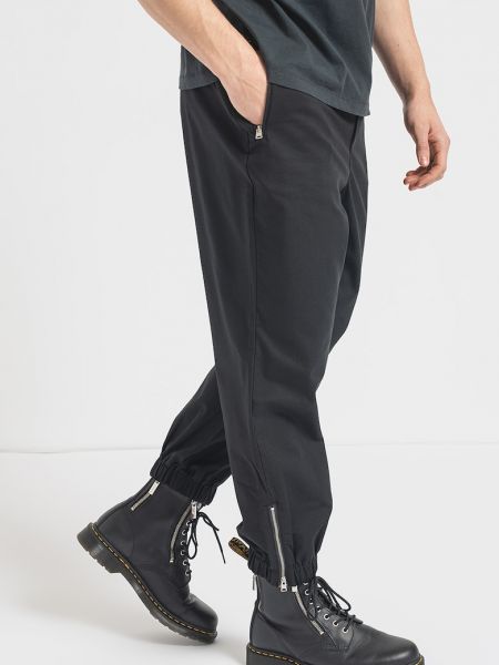 Приталенные брюки Allsaints черные
