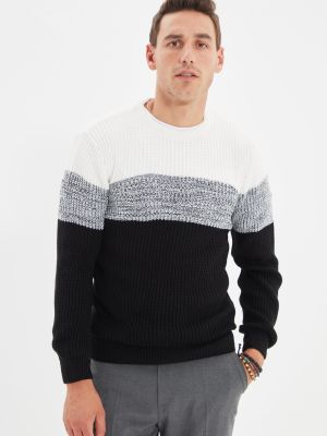 Меланжов пуловер Trendyol черно