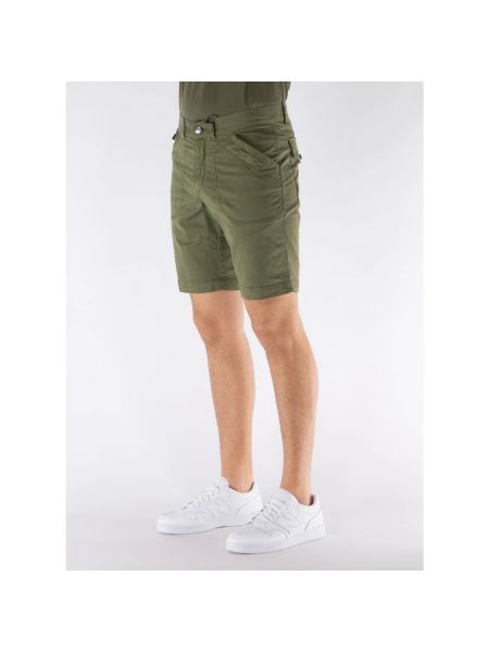 Shorts Refrigiwear grün