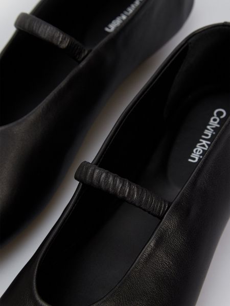 Черные кожаные балетки Calvin Klein