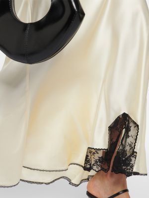 Svilena dolga obleka s čipko Sir bela