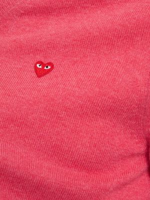 Vlnený sveter so srdiečkami Comme Des Garçons Play ružová