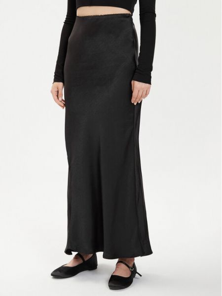 Priliehavá dlhá sukňa Gina Tricot čierna