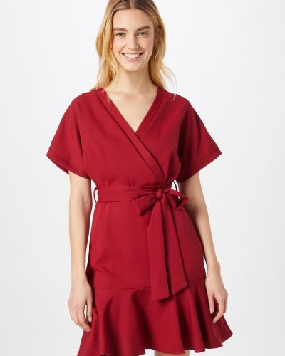 Robe Trendyol rouge