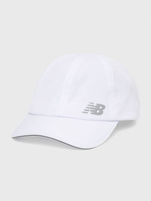 Biała czapka z daszkiem z nadrukiem New Balance
