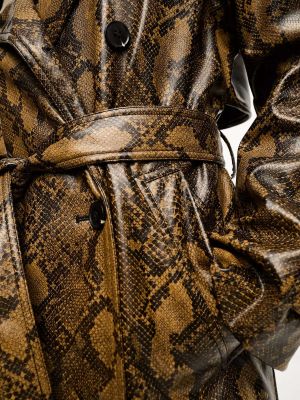Коричневый змеиный оверсайз-тренч Monki из искусственной кожи с поясом