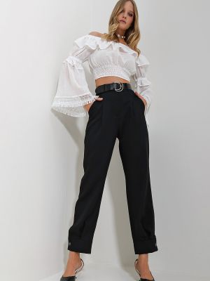 Pletené nohavice na gombíky s vreckami Trend Alaçatı Stili čierna