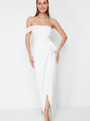 Плетена вечерна рокля с волани Trendyol бяло