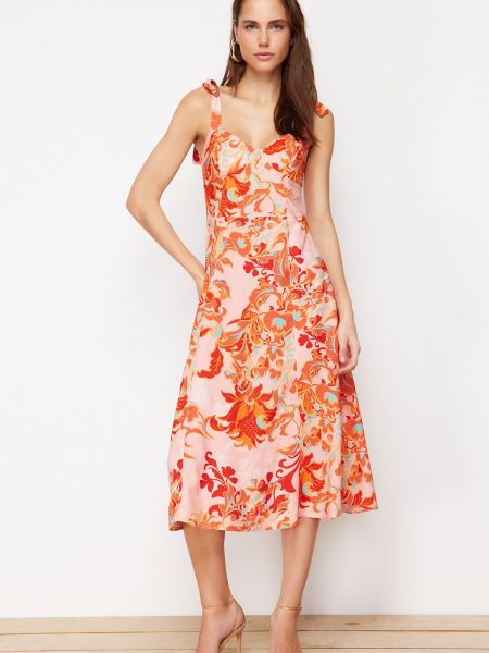 Pletené květinové viskózové midi šaty Trendyol růžové