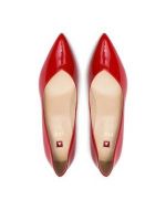 Червоні жіночі туфлі