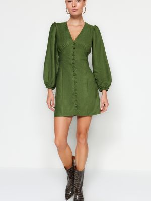 Pletené šaty s knoflíky s výstřihem do v Trendyol zelené