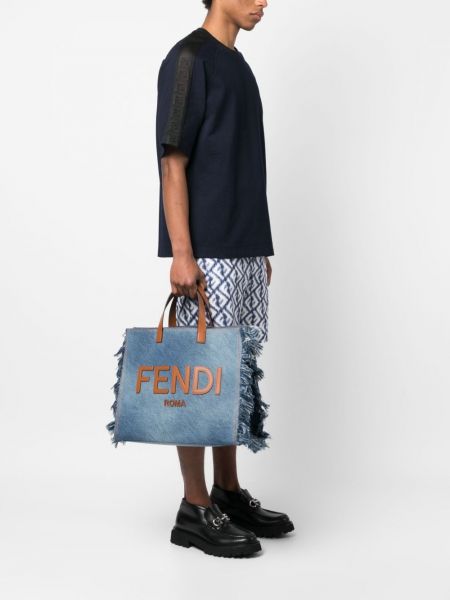 Shopper soma ar bārkstīm Fendi