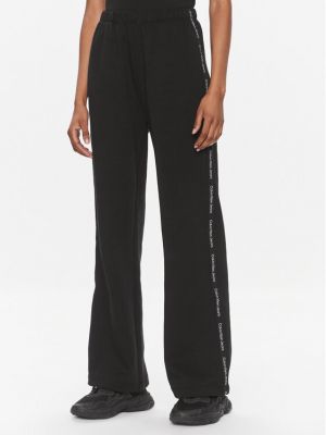Pantaloni sport cu croială lejeră Calvin Klein Jeans negru