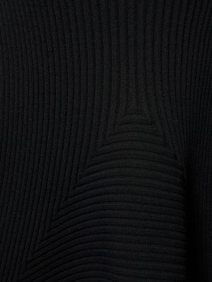 Asimetrična jersey dolga obleka Issey Miyake črna